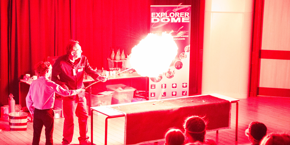 Explorer Dome Chemitry Show